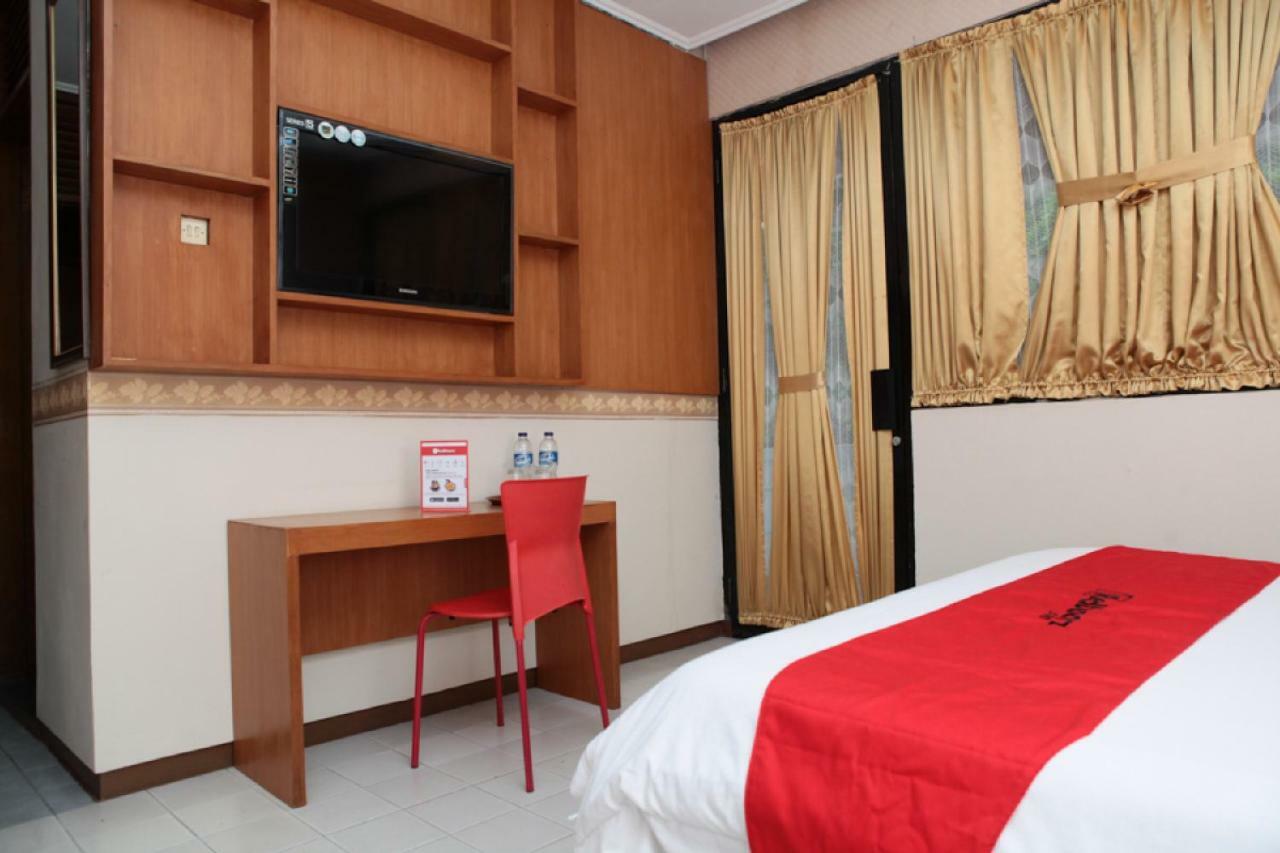 Reddoorz Plus @ Sukamulya Pasteur 2 باندونج المظهر الخارجي الصورة
